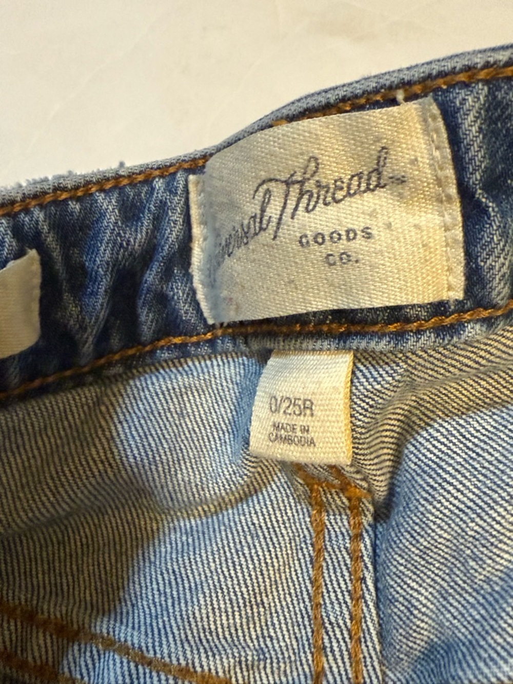 Classic Universal Thread Distressed Blue Denim Women's Shorts - Picture 3 of 6